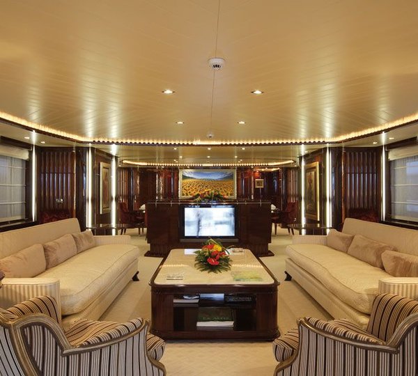 52M LUXURY CUSTOM SUPERYACHT Yacht Charter Details, GOLDEN YACHTS ...